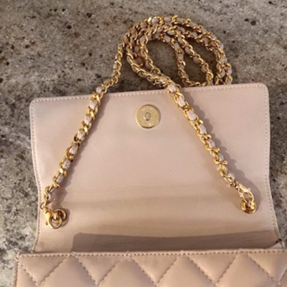 St John Collection Leather Crossbody/Clutch Quilted Handbag-Cream - Picture 8 of 10